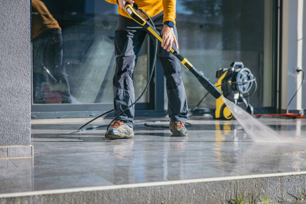 Best Residential Pressure Washing Services  in Kenosha, WI